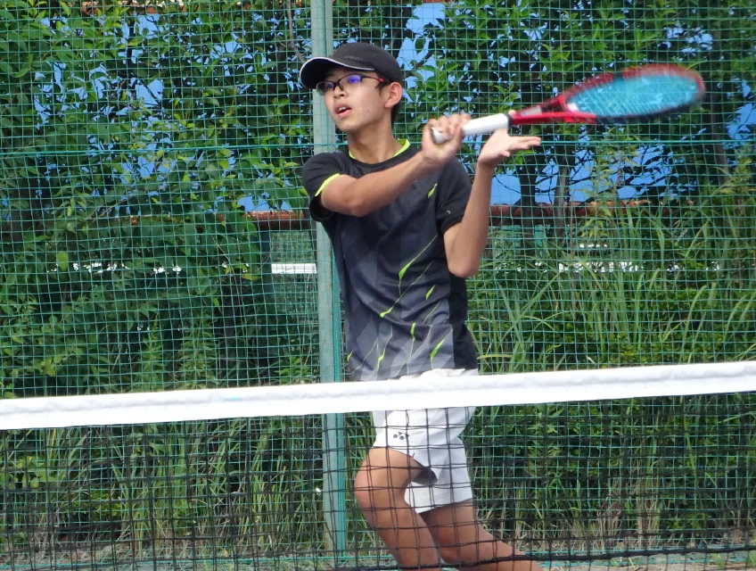 男子硬式テニス部写真