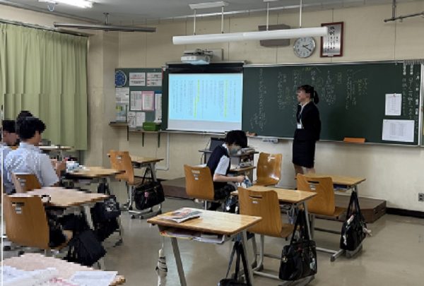 教育実習生にインタビュー！